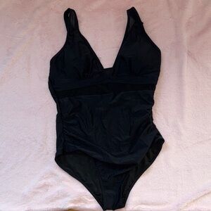 Amazon Black One-Piece Swimsuit ** Bundle 5+ items and name your offer!!! 💖💞
